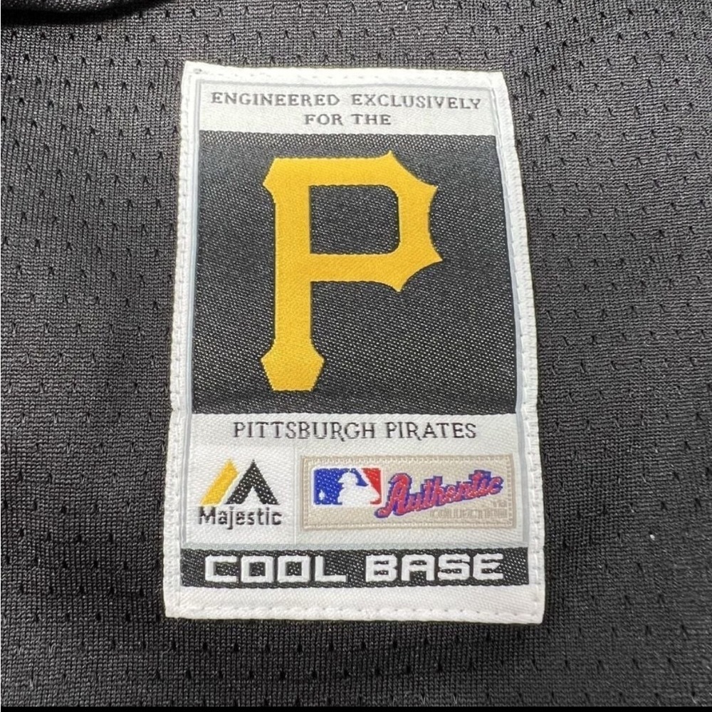 Majestic Black and Gold Pirates Men's Jersey - Picture 5 of 8